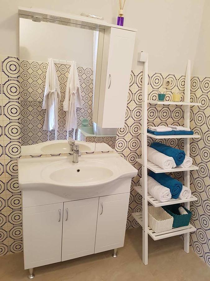 Adriatic Apartments トロギール エクステリア 写真