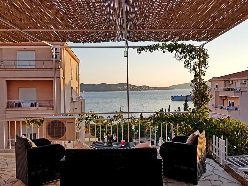 Adriatic Apartments トロギール エクステリア 写真